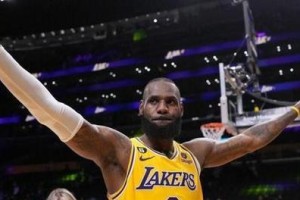 揭秘2018NBA单打效率排行榜（NBA超级巨星们在单打中的独具匠心，谁是最高效的得分机器？）