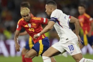 创造历史，法国世界杯最年轻进球记录（法国新星刷新纪录，年轻的力量将足球激情燃烧）