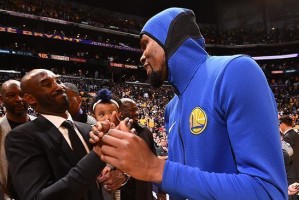 2022年NBA薪水排行榜（分析2022年NBA球员薪水情况，揭示球员财富分配格局的变化）