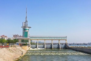 小埠东橡胶坝路亚钓鱼之乐（探秘小埠东橡胶坝，畅享路亚钓鱼的乐趣）