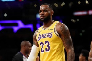 NBA现役球星商业价值排行榜（以商业价值为标尺，揭示现役NBA球星的商业实力）