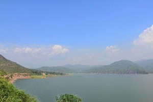 交城柏叶口水库路亚钓鱼攻略（探寻交城柏叶口水库的路亚钓鱼技巧，助你获得丰收）