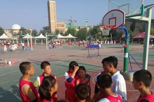 四对四篮球全场防守的战术技巧（全方位掌握篮球防守的秘诀，提升你的比赛实力！）