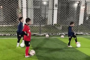 足球技巧大全（成为球场上的绝对王者，学会这些过人技巧就够了！）