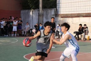 战胜高中篮球高手——有效的户外防守策略（揭秘如何在户外场地防守高中篮球球员的有效方法）