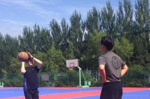 打篮球防守训练的关键技巧（以提高防守能力为目标的训练方法）