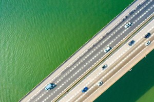 探寻西江富湾特大桥下的路亚钓鱼乐趣（体验特大桥下的神秘世界，寻找绝佳路亚钓点）